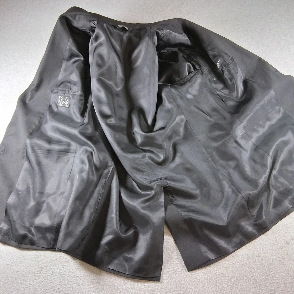 Jos. A. Bank item good